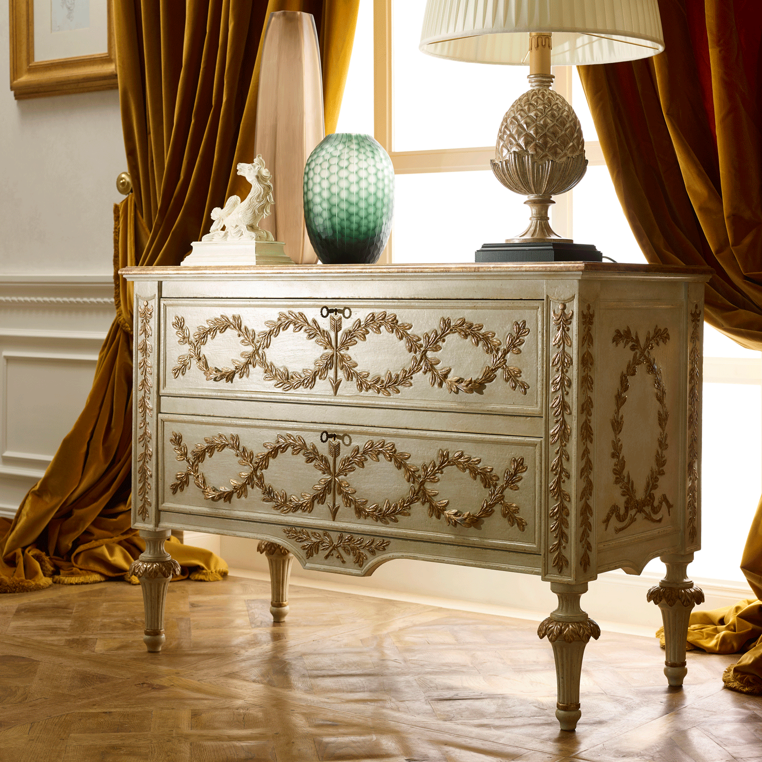 RG_Soleil-Master_bedroom_Heritage_Crocus_525PL-xxx