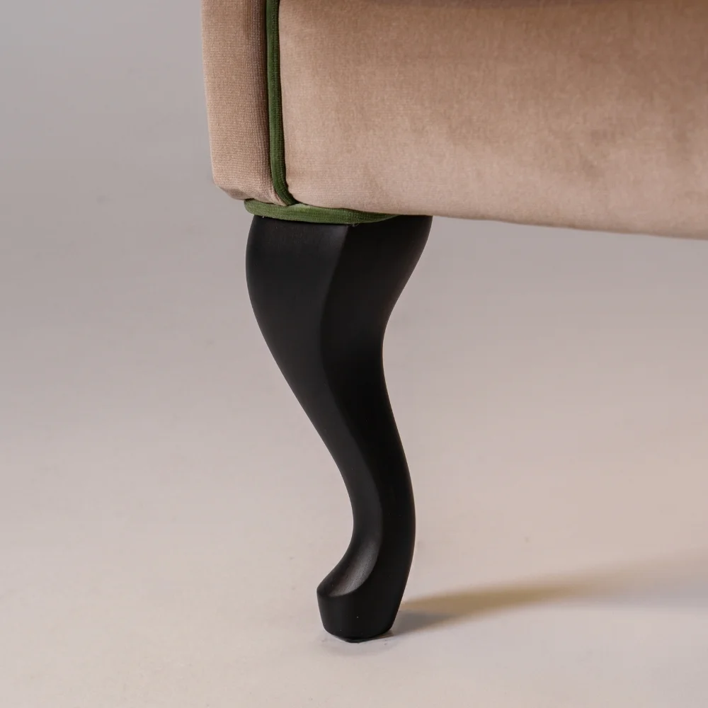mantellassi-poltrona-pia-velluto-marrone-chiaro-bordino-verde-7